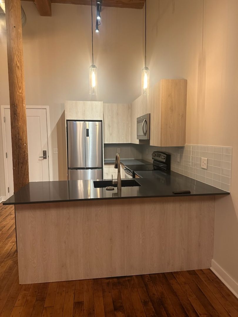 Providence Apartment: 725 Branch Ave