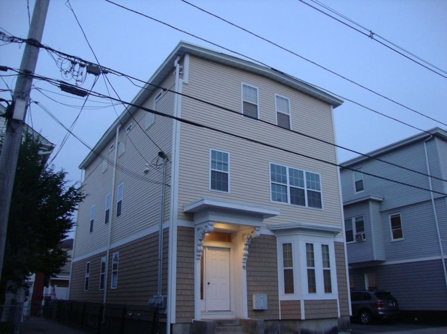 Providence Apartment: 82 Sutton Street