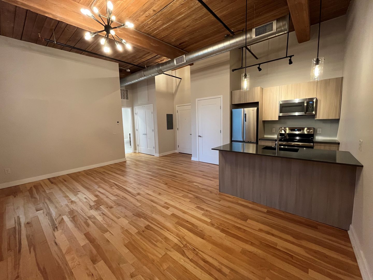 Providence Apartment: 725 Branch Ave