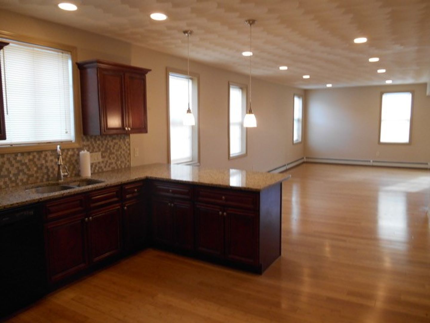 Providence Apartment: 82 Sutton Street