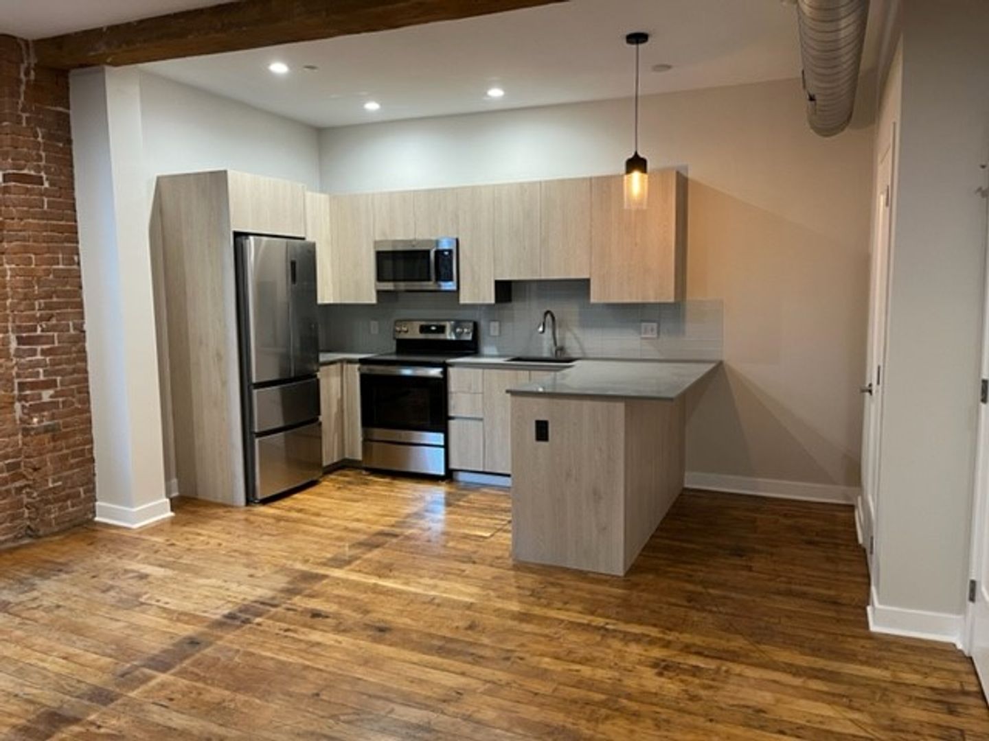 Providence Apartment: 725 Branch Ave