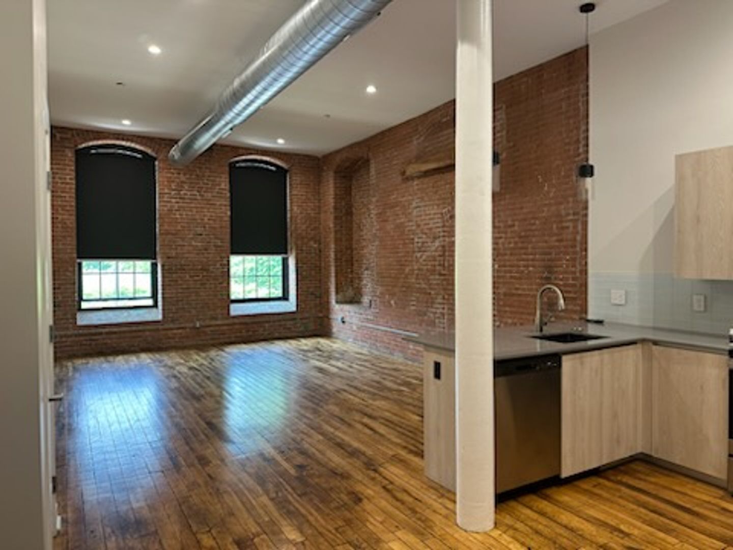 Providence Apartment: 725 Branch Ave