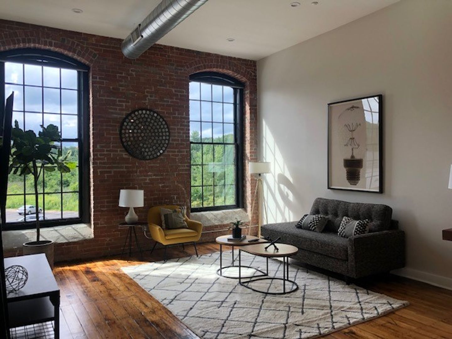 Providence Apartment: 725 Branch Ave