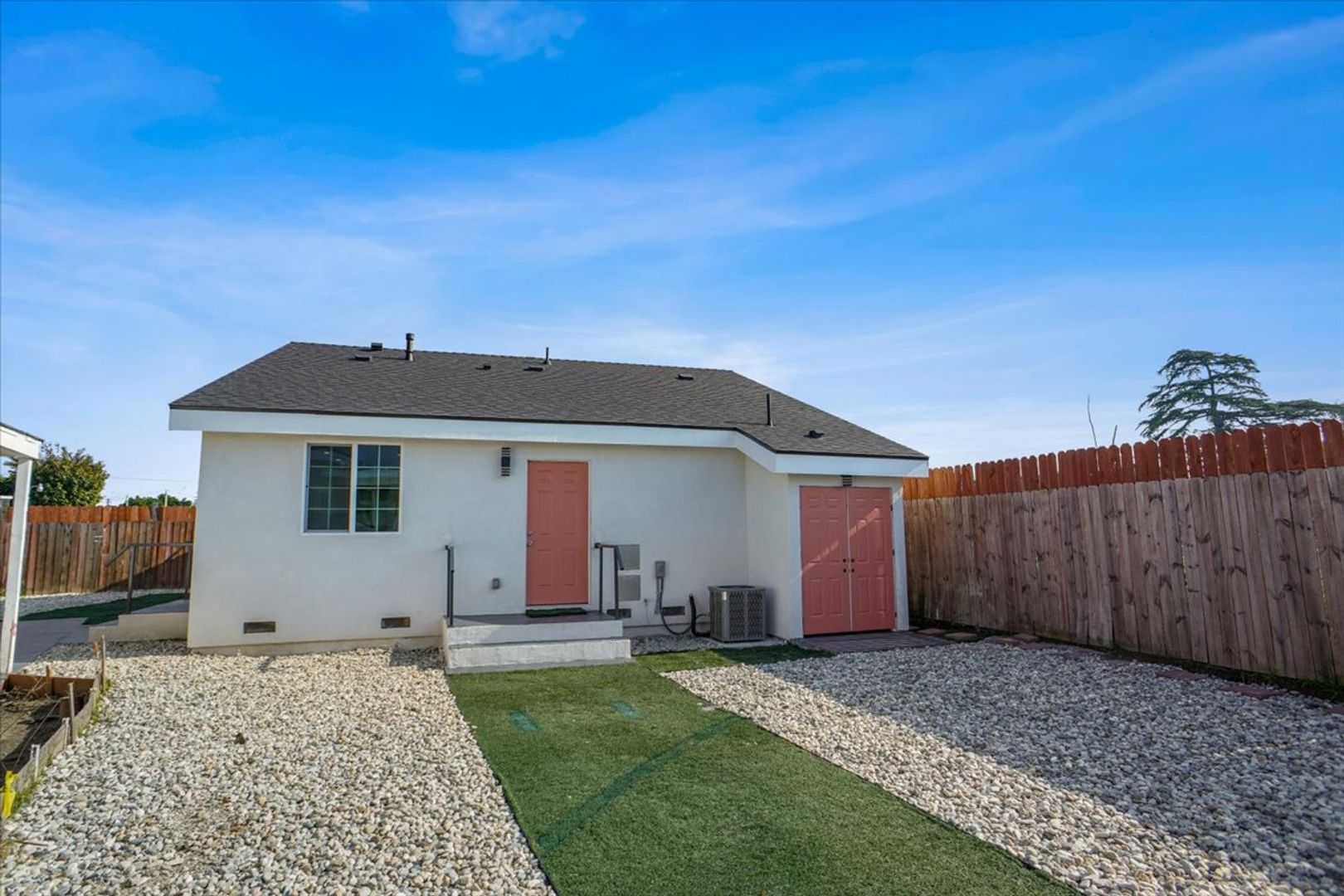 El Monte House: 12118 Clora Place