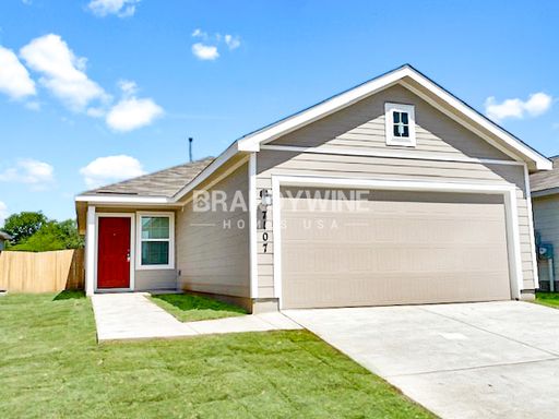 3 BEDROOM - CADLEY- APPLICATION FEE WAIVED AND 1 MONTH OF FREE- APPLY TODAY! – photo 1