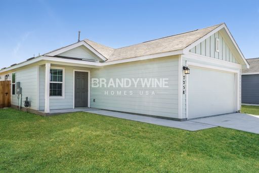3 BEDROOM - RUNDLE – photo 1