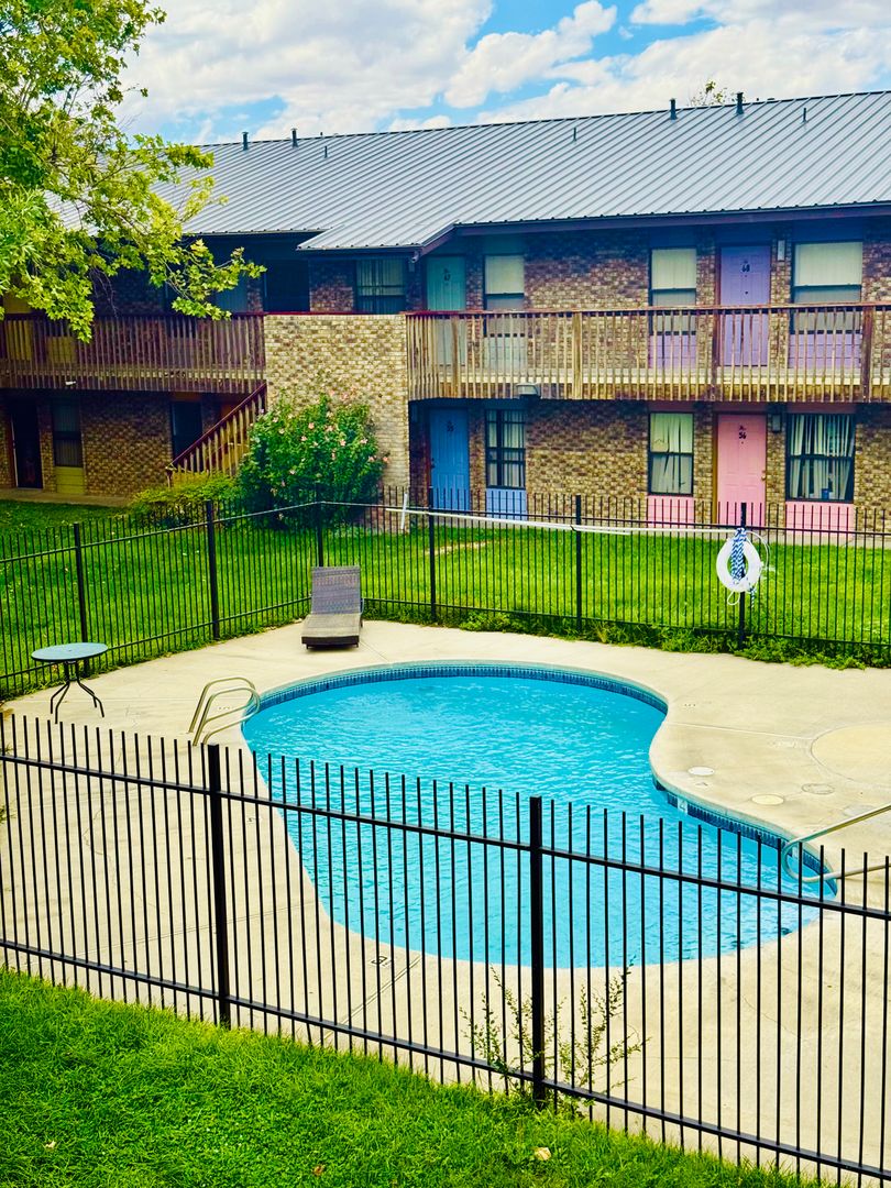 Albuquerque Apartment: 5851 Anderson Ave SE