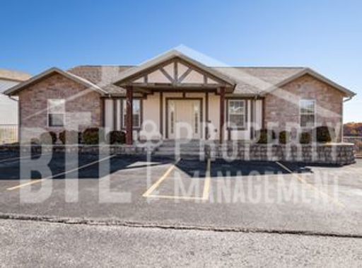 3BR Condo in Sycamore Ridge with Ozark Views – photo 1