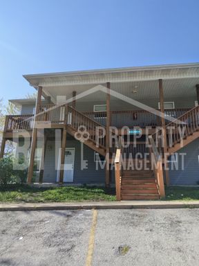Great 3 Bedroom Apartment Near Branson Hills – photo 1