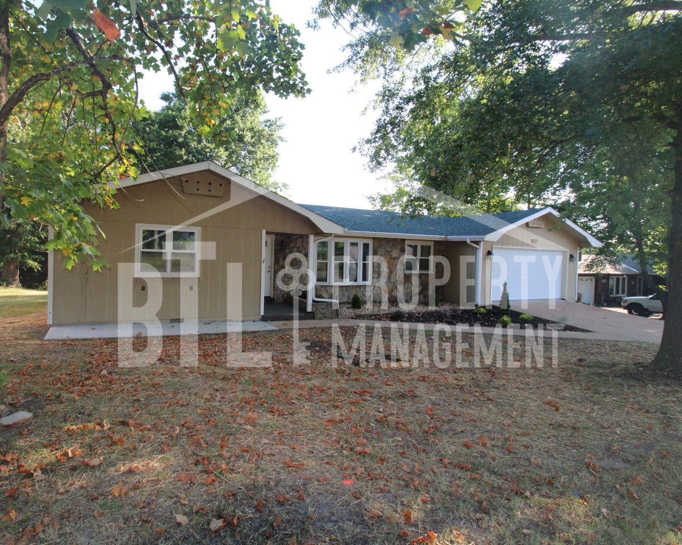 Branson House: 139 Eagle Rock Rd
