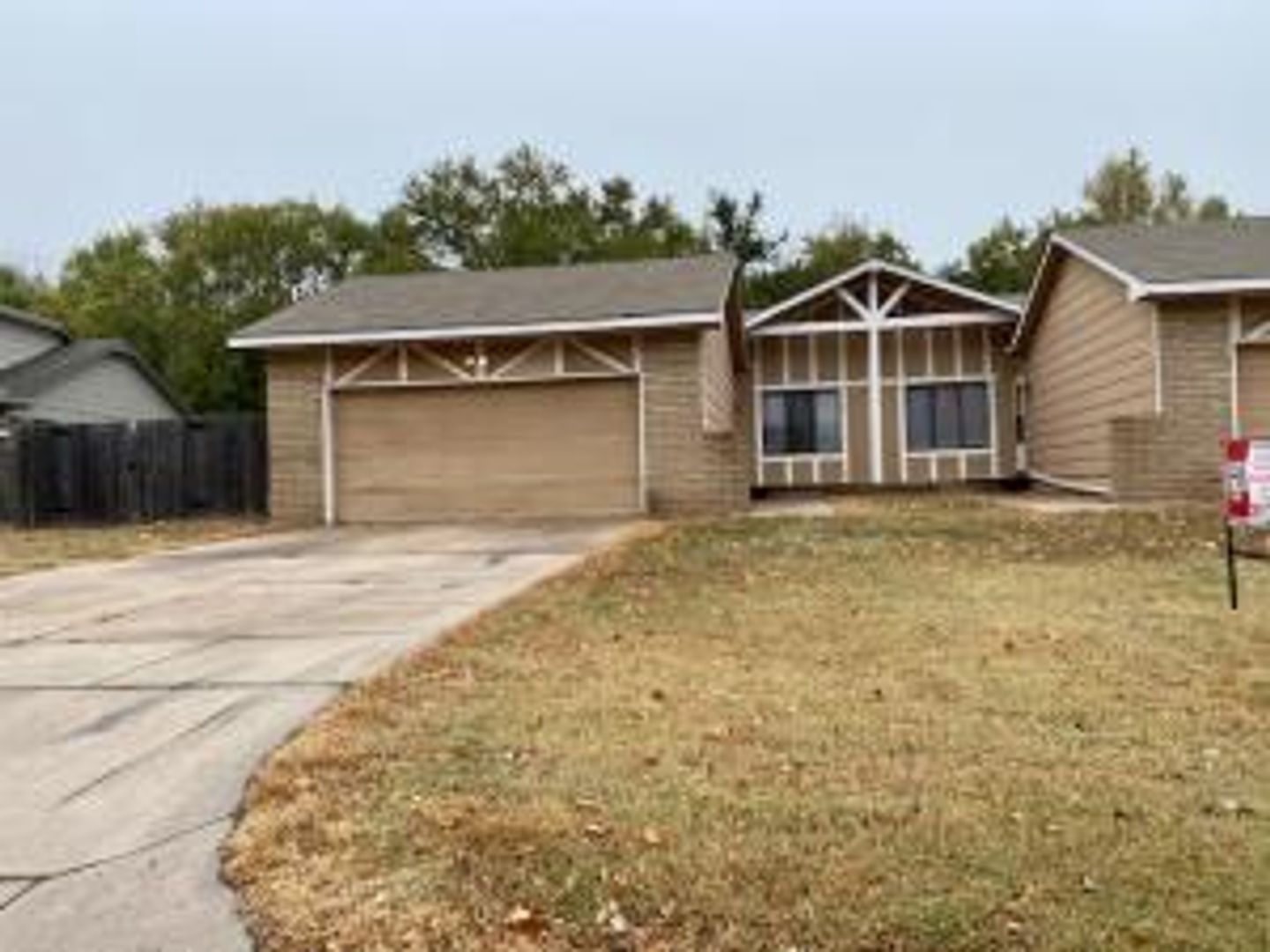Wichita House: 10322 W Merton