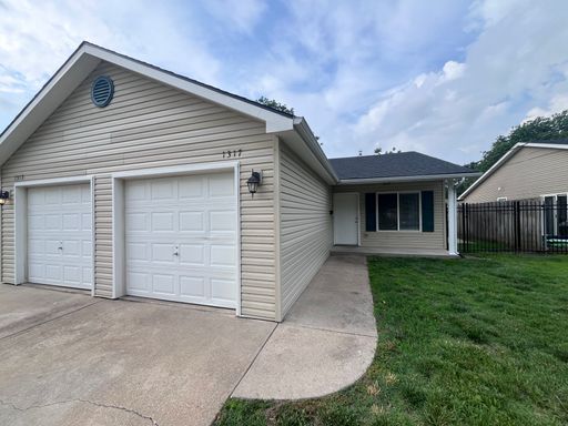 Beautiful 3 bedroom home – photo 1