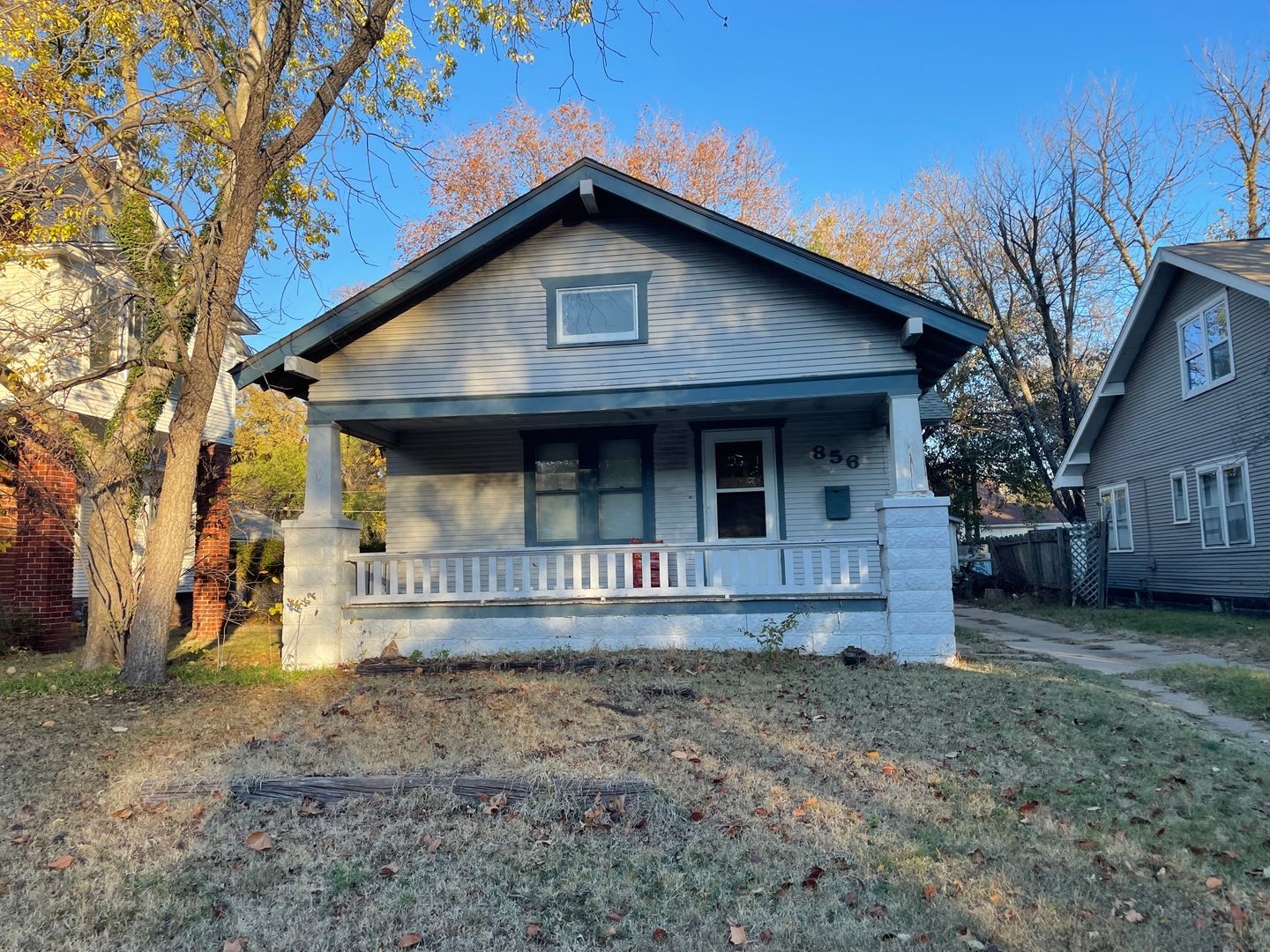 Wichita House: 856 N Buffum Ave