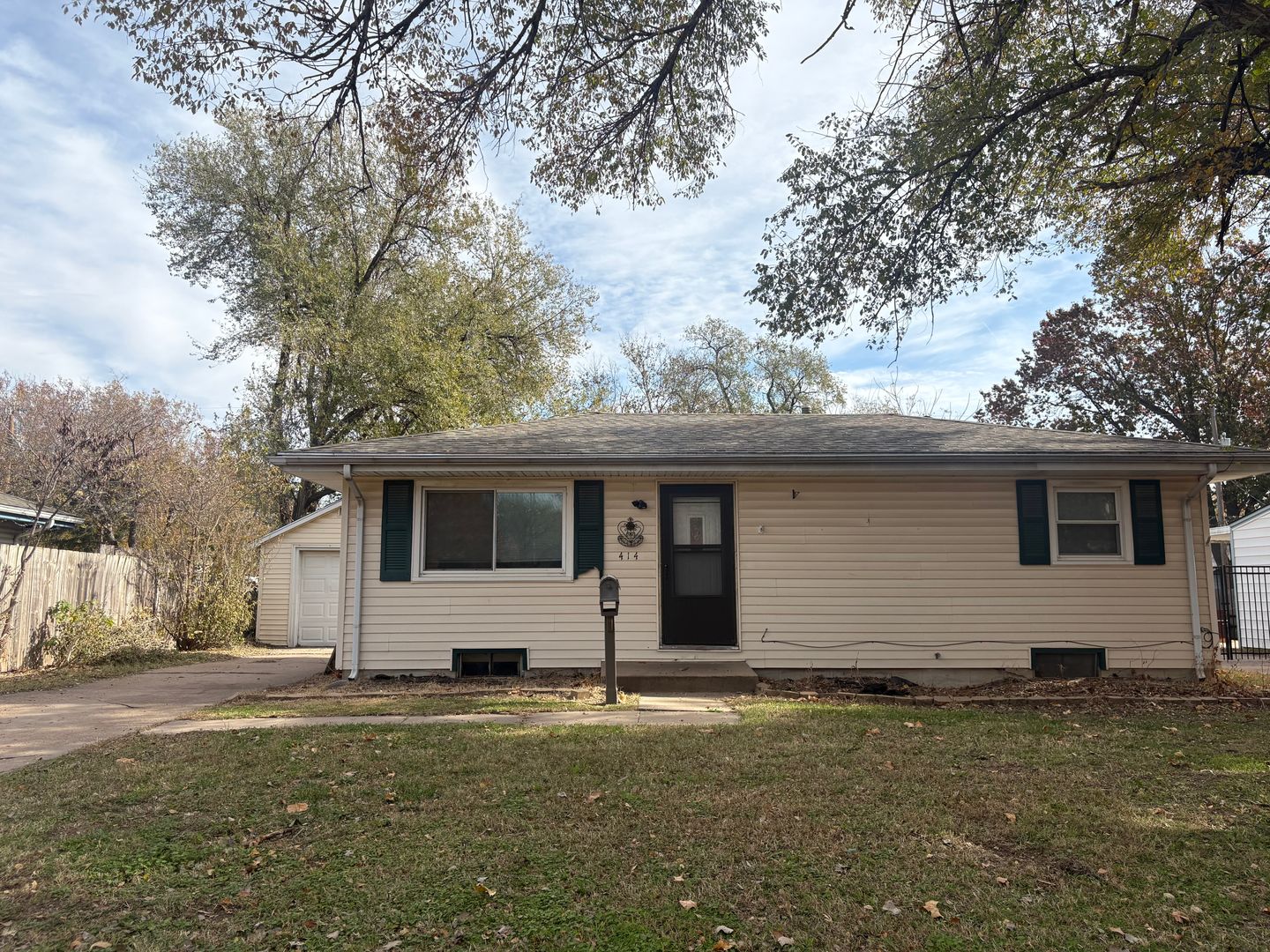 Wichita House: 414 S Mt Carmel