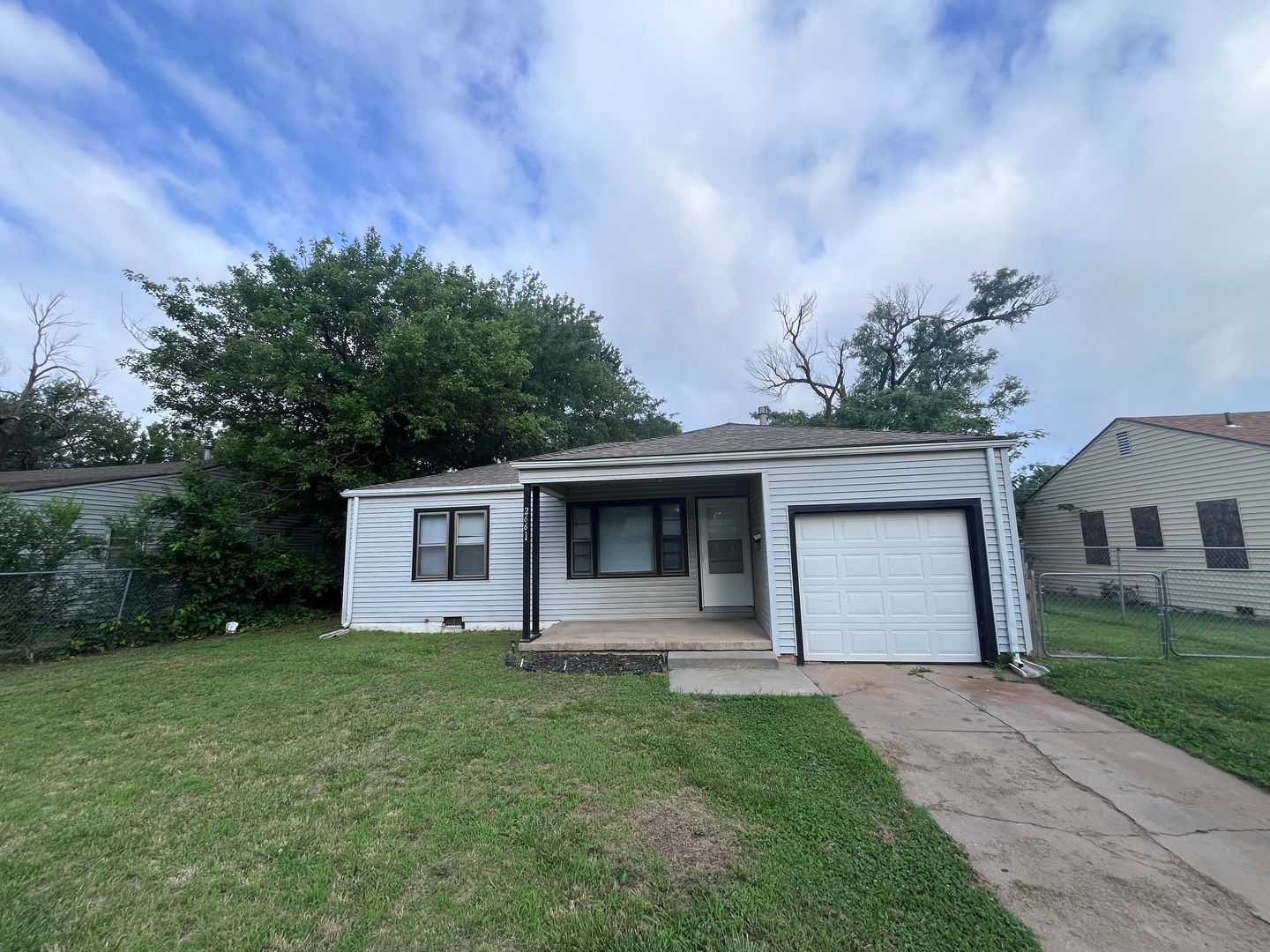 Wichita House: 2661 N Estelle