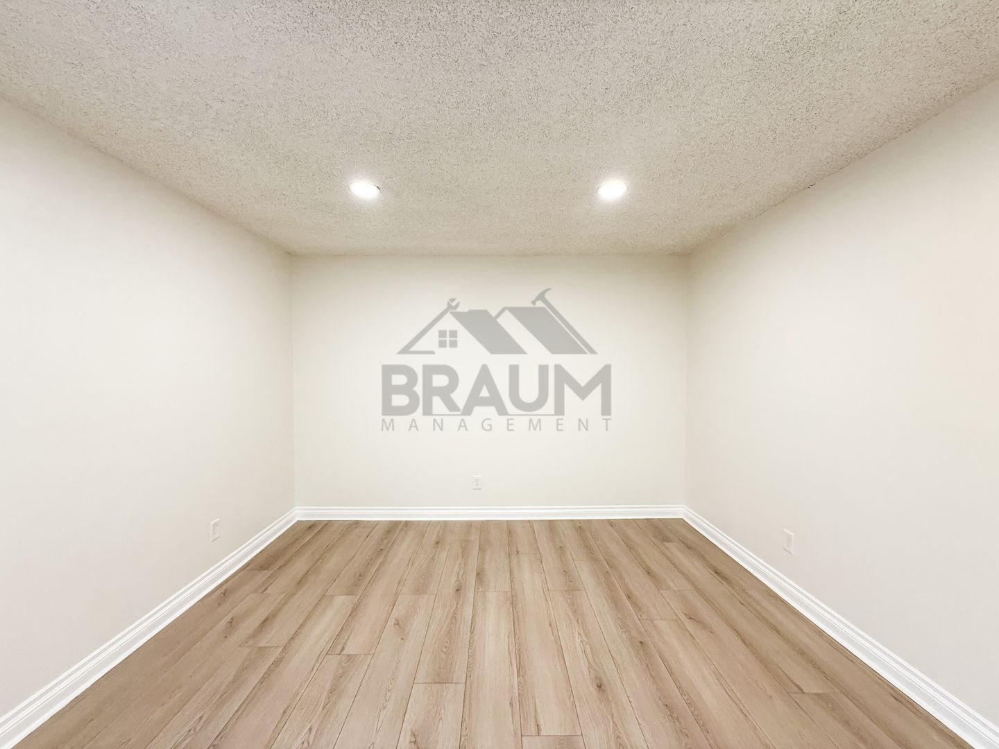 RESEDA Apartment: 19401 HAYNES ST