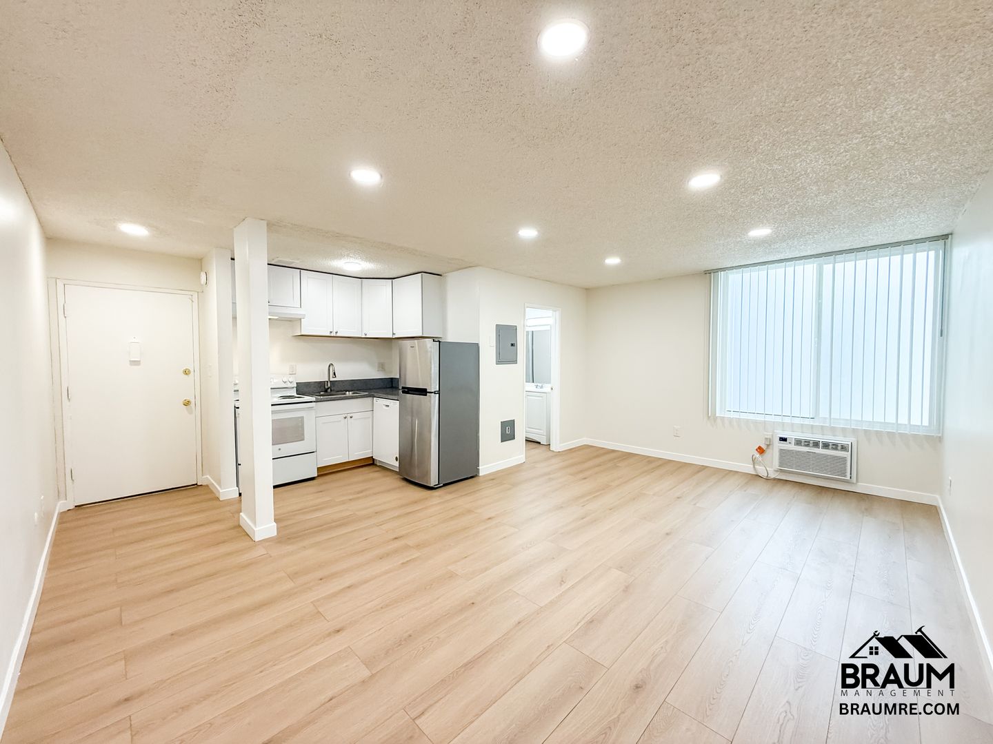 NORTH HOLLYWOOD Apartment: 5611 FULCHER AVENUE