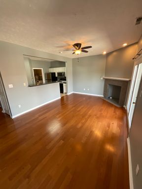 Great 2 bedroom apartment 1 block from Kirkwood! **AVAILABLE AUG 2027** – photo 1