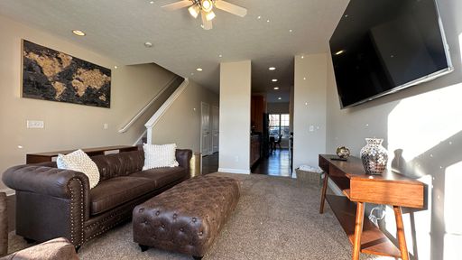 (2027) Amazing Location - Downtown Modern Living: 4 Bed 4 Bath! – photo 1