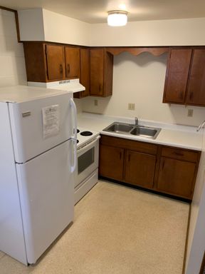 **Available August 2027** Spacious 1 Bedroom Apartment w/ IN UNIT LAUNDRY! – photo 1