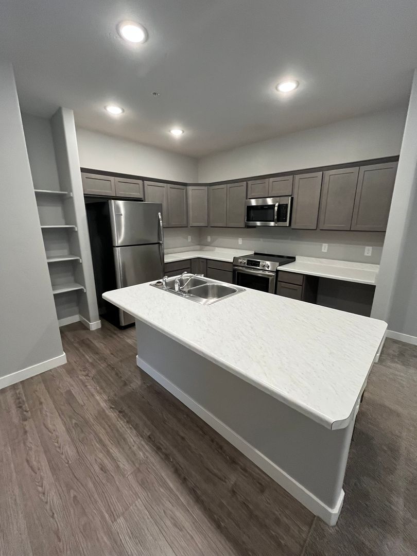 Grand Junction Apartment: 613 Balanced Rock Way
