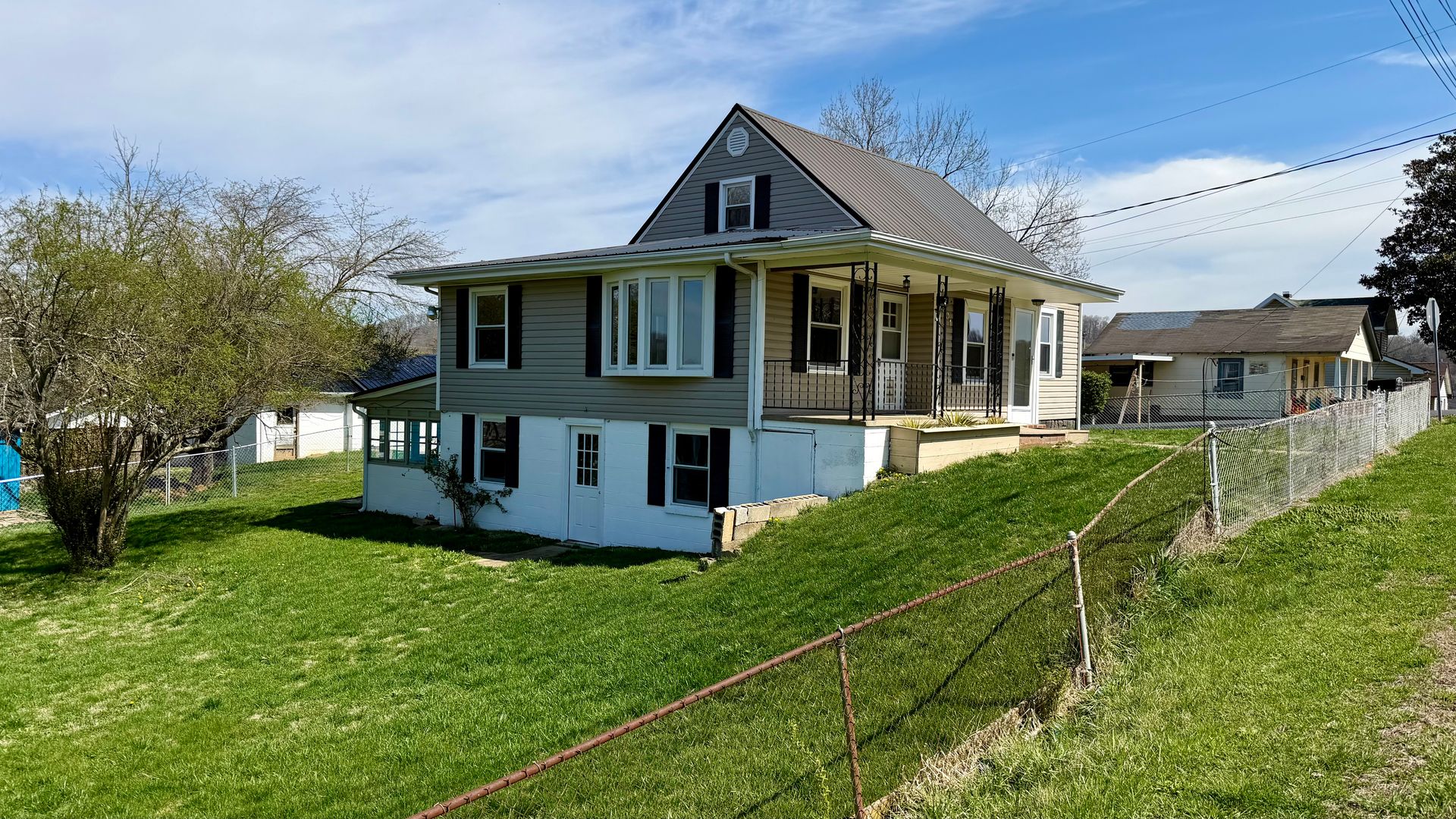 Kingsport House: 301 Lynn Ave