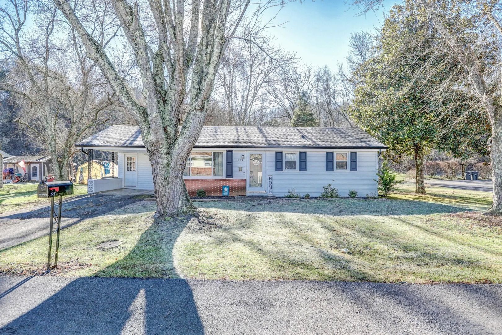 Kingsport House: 229 Sherry St.