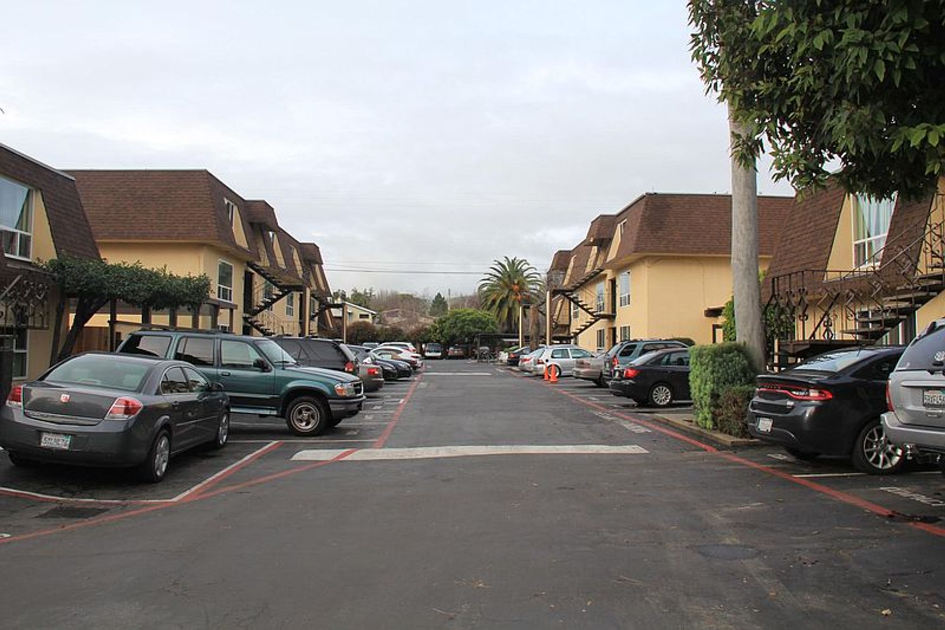 San Luis Obispo Apartment: 572 E Foothill Blvd.