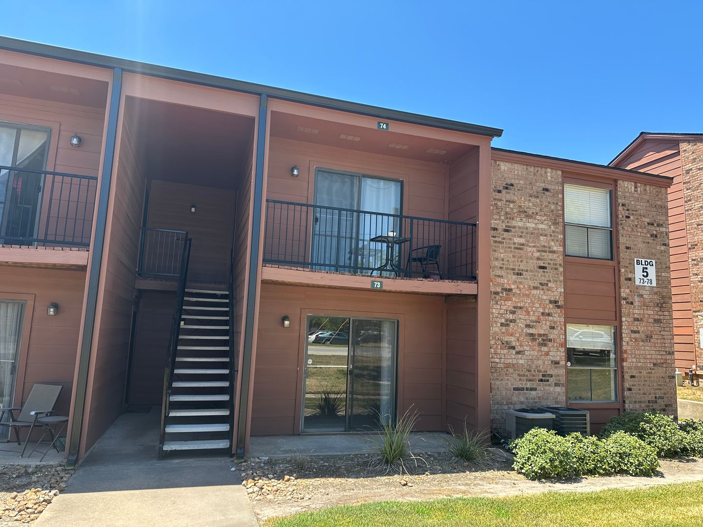 College Station House: 904 University Oaks Blvd #73