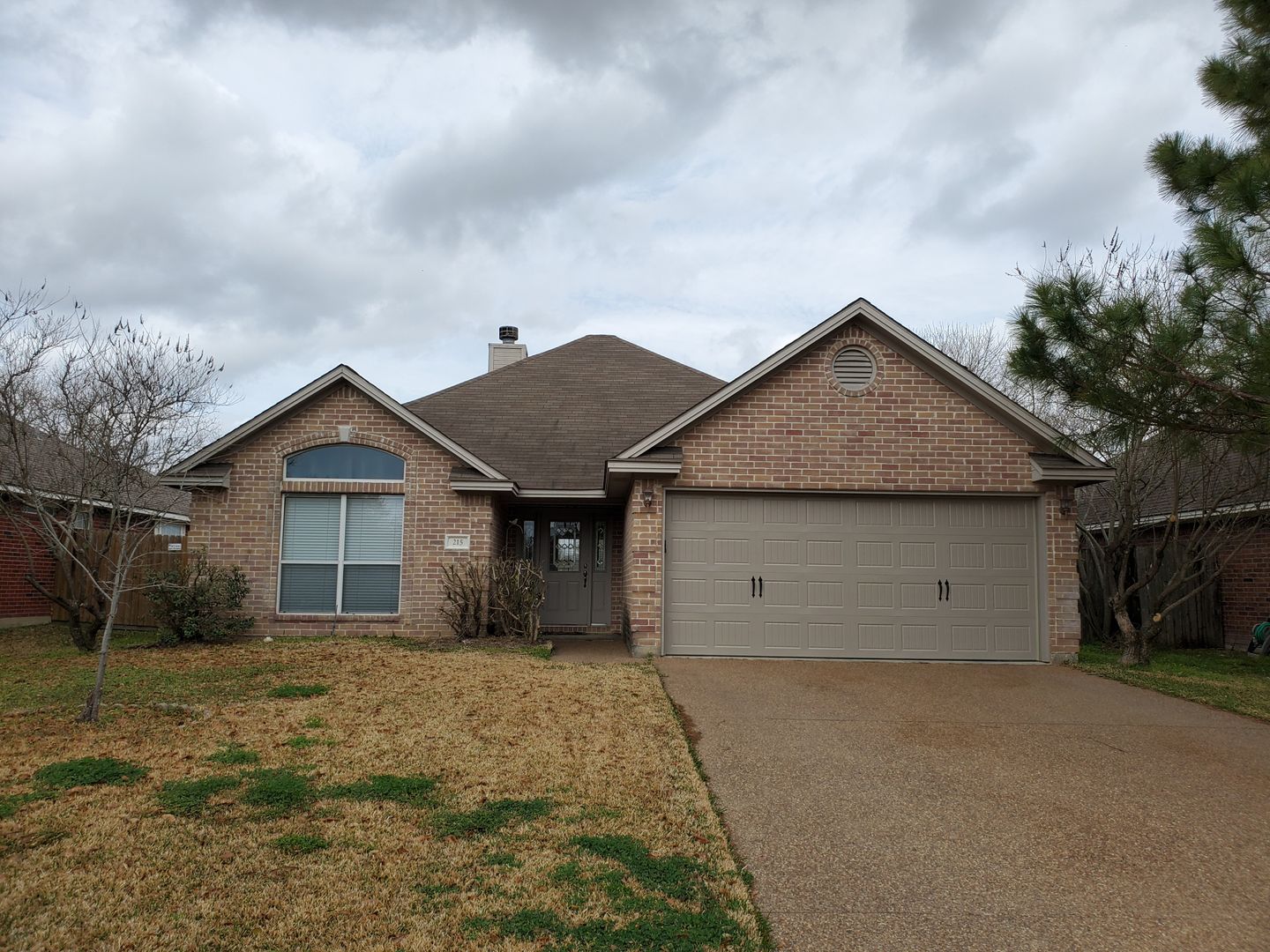 College Station House: 215 Landsburg Ct