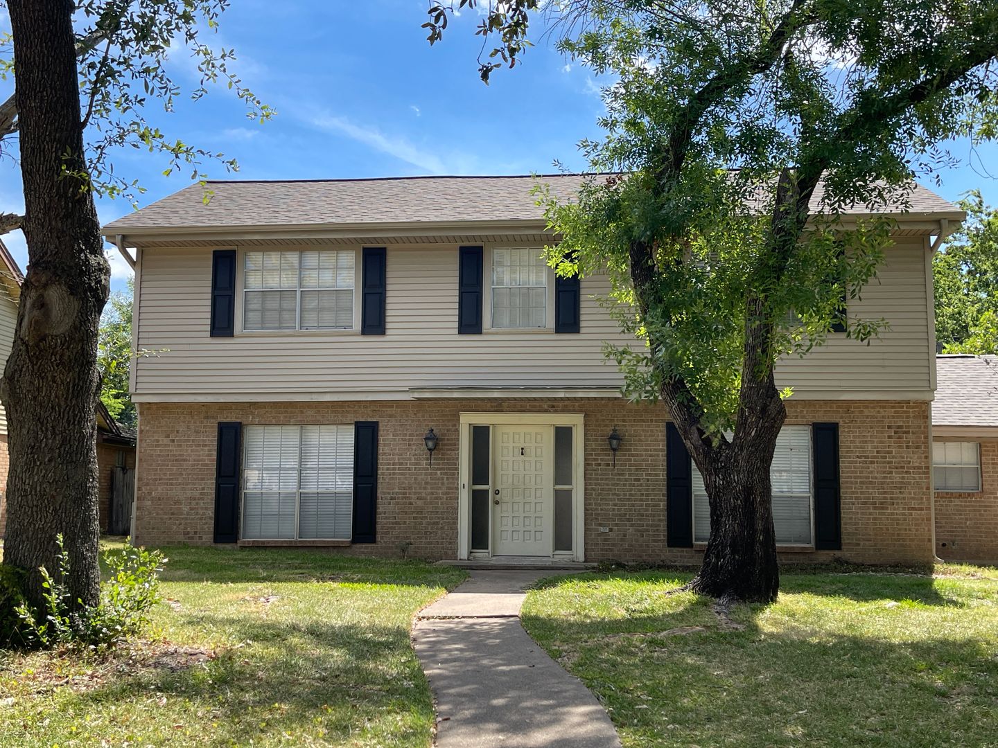 Bryan House: 3803 Oak Ridge Dr