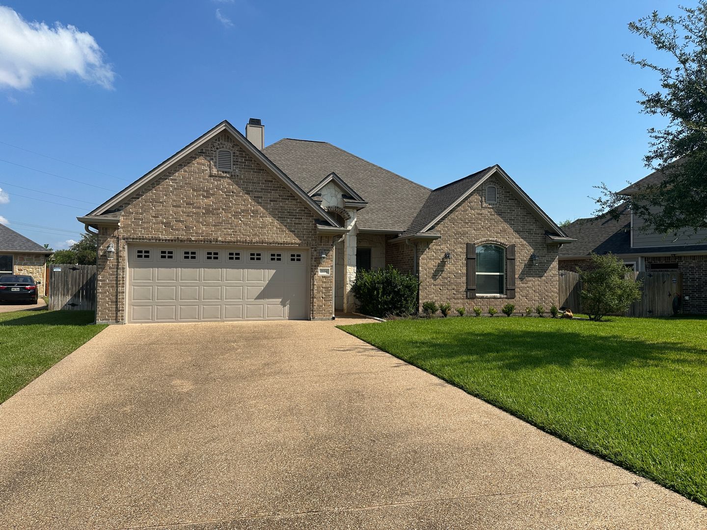 College Station House: 2134 Chestnut Oak Cir