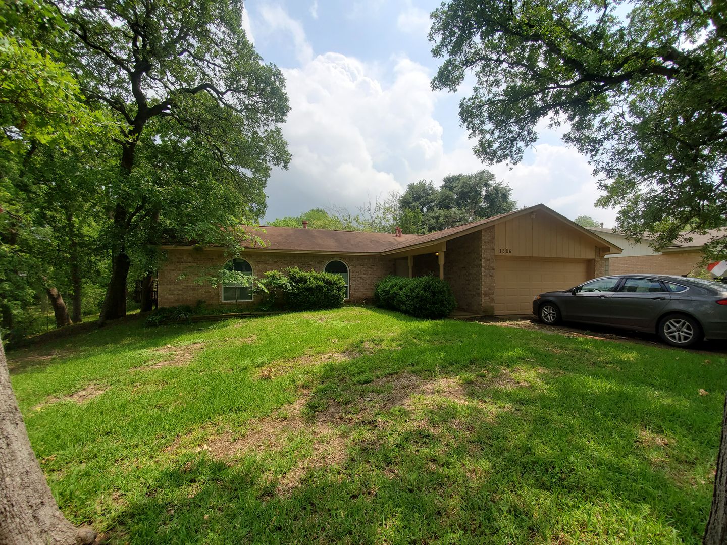College Station House: 1306 Austin Ave