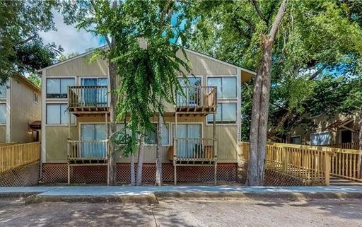 College Station -2 Bedroom, 1 Bath - 2 story unit Fourplex – photo 1