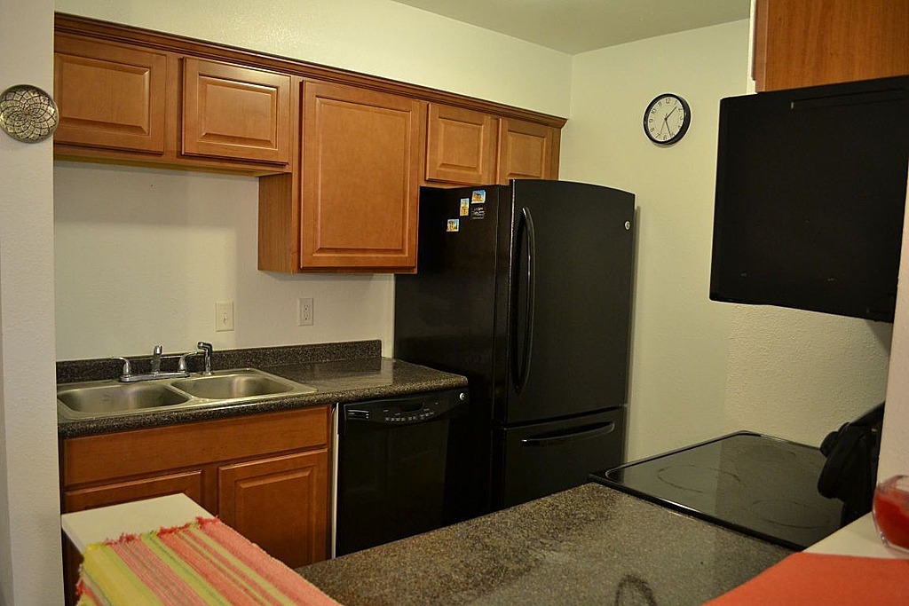 College Station House: 904 University Oaks Blvd #120