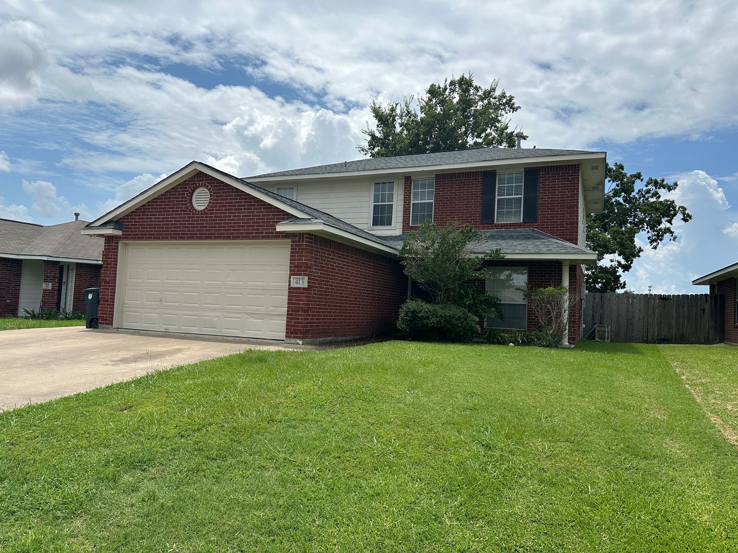 College Station House: 413 Pronghorn Loop