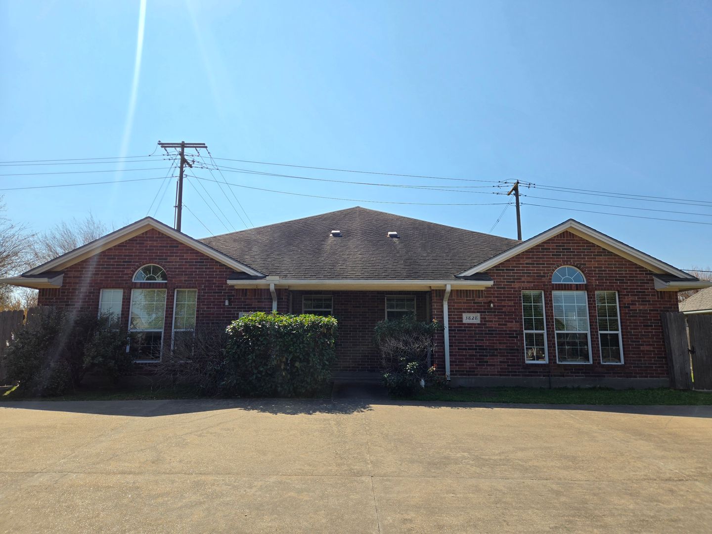 College Station House: 3830 Oldenburg