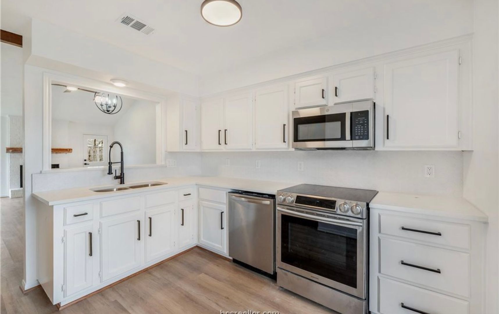 College Station House: 503 Lansing Ct.