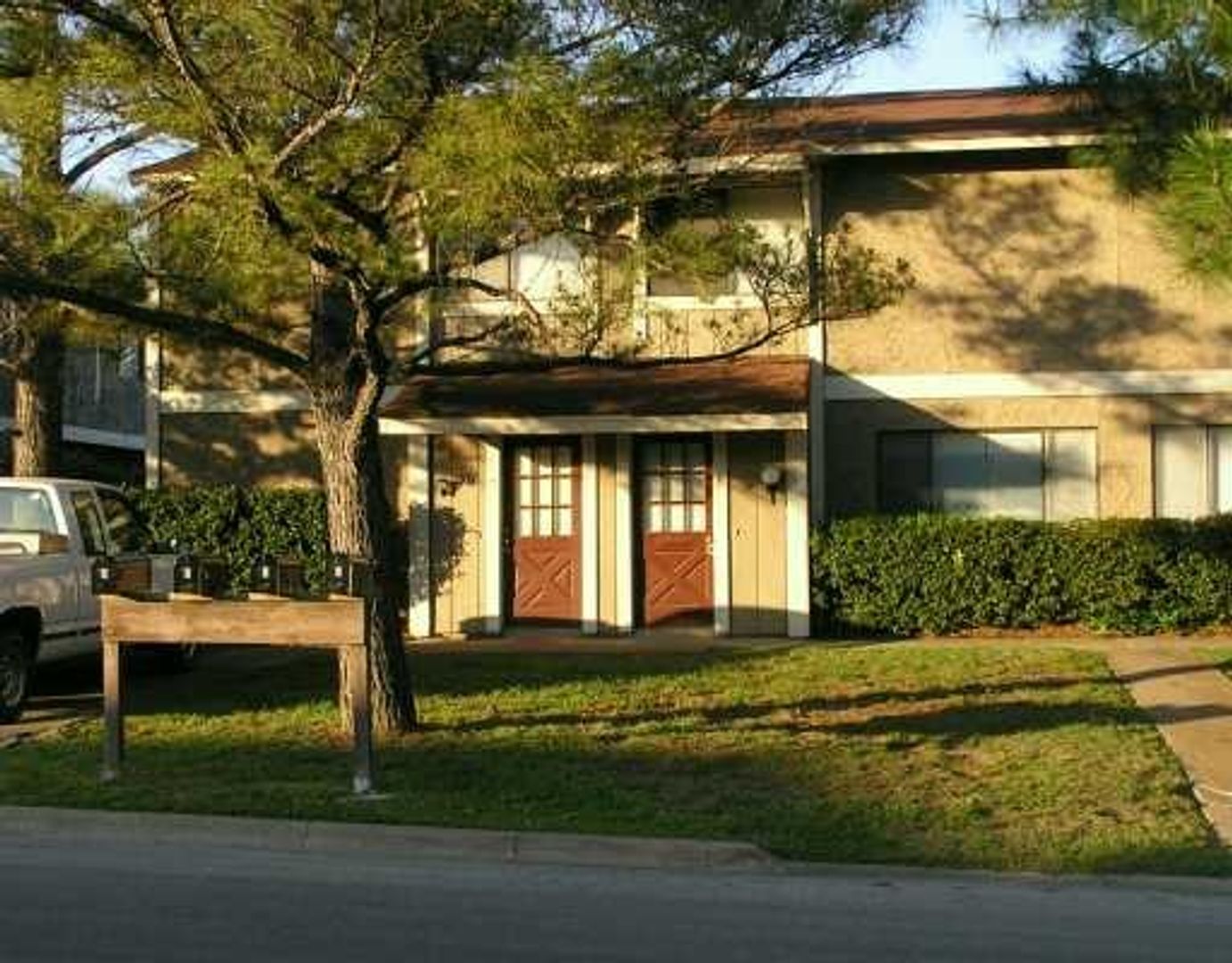 College Station House: 1107 D Holik Dr