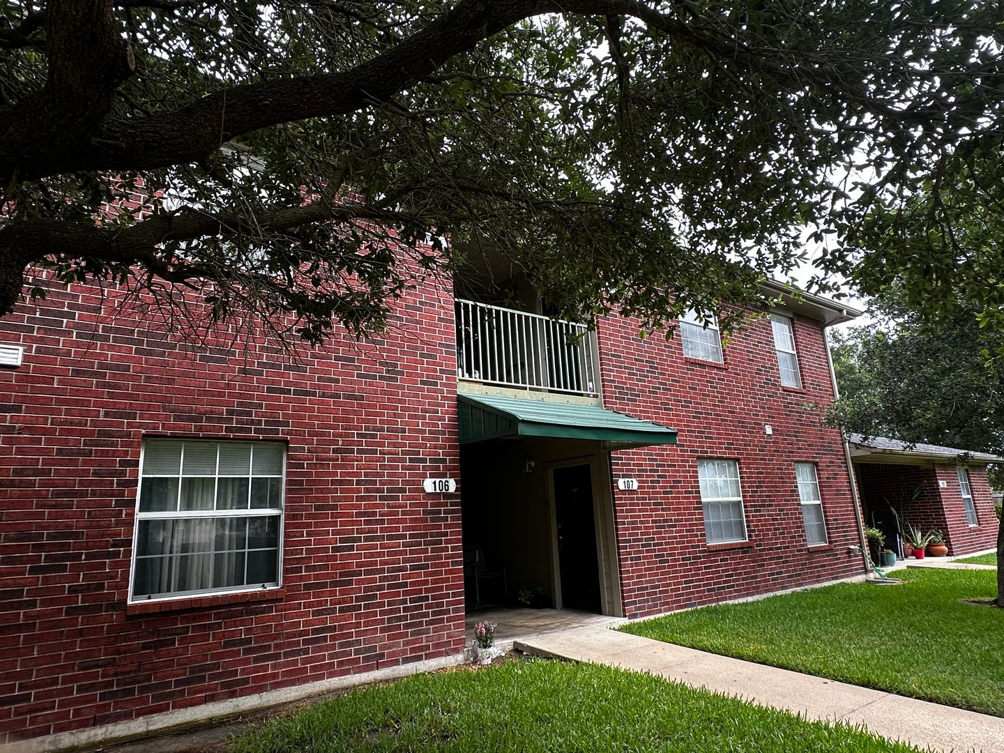 College Station House: 2526 Dartmouth St 111