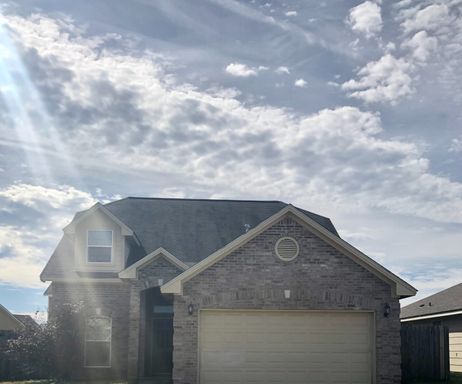 3 Bed, 2.5 Bath Home – photo 1