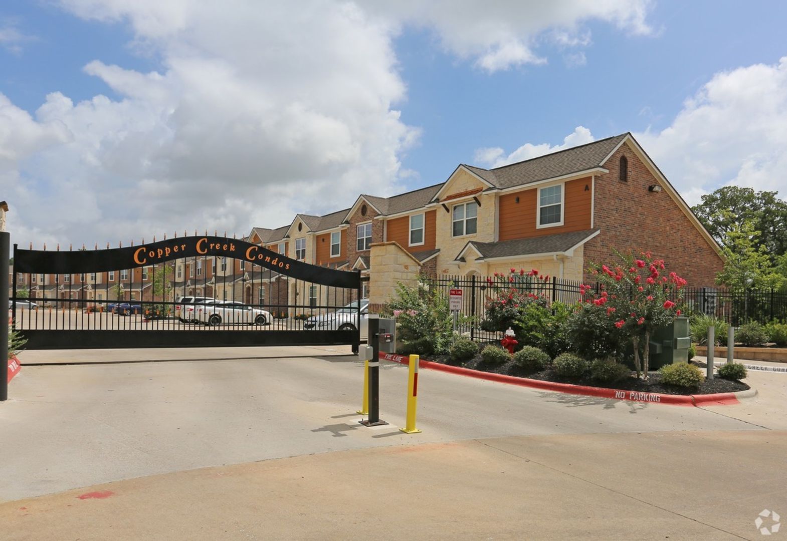 College Station Apartment: 301 Southwest Pkwy