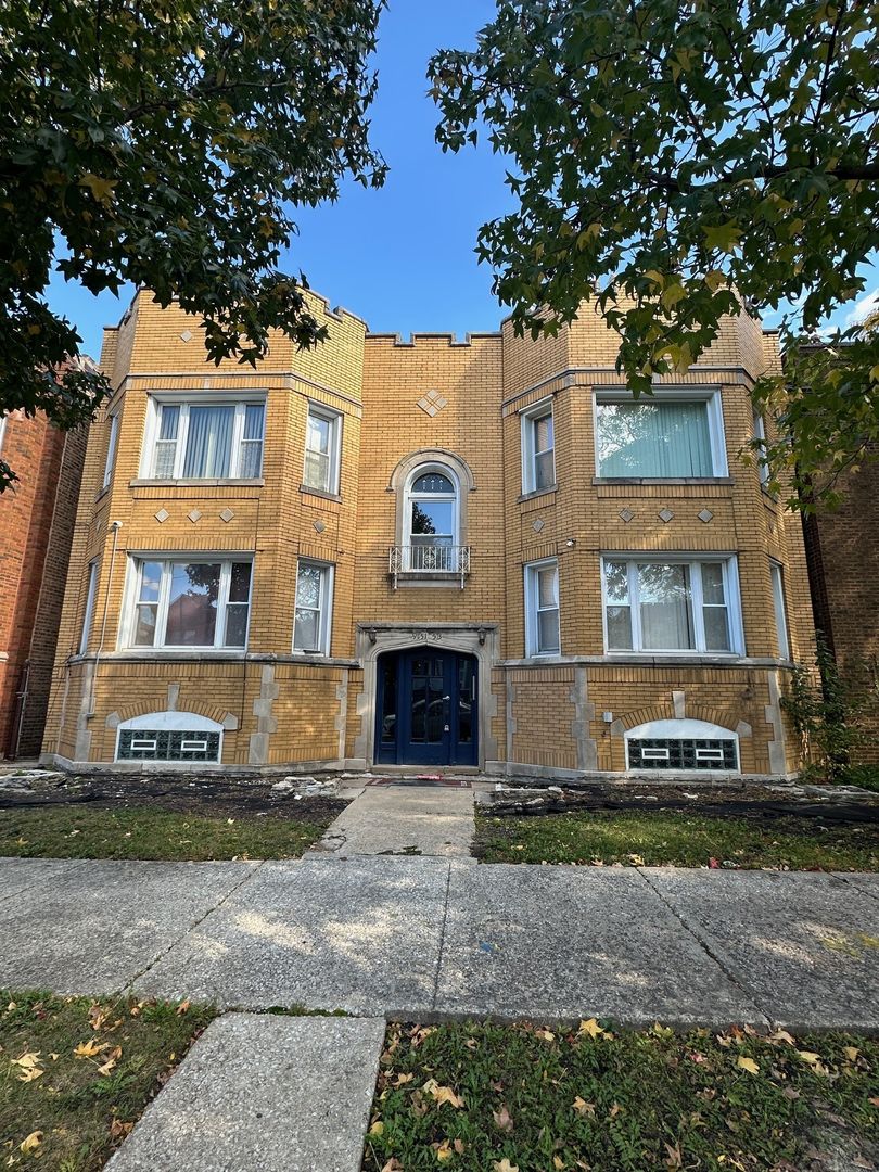 Chicago Apartment: 9151-9153 S Ada St