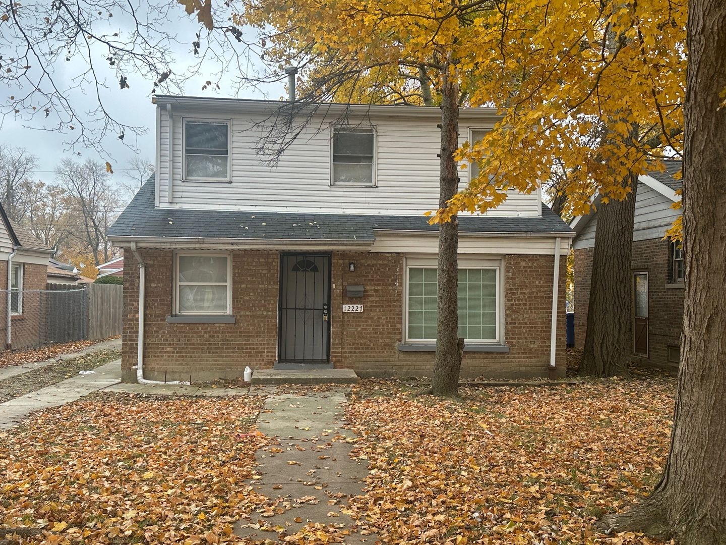 Chicago House: 12227 S Throop St