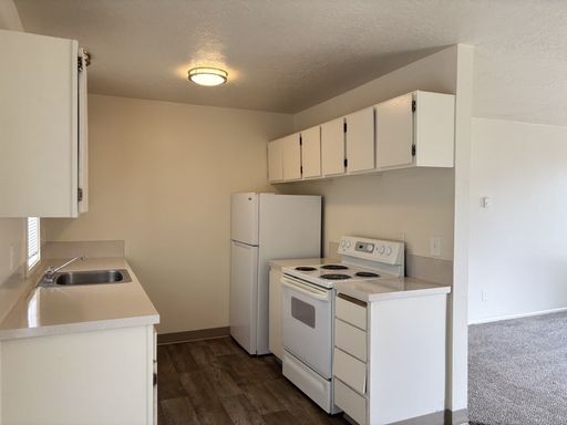 One bedroom One bath garden apartment – photo 1
