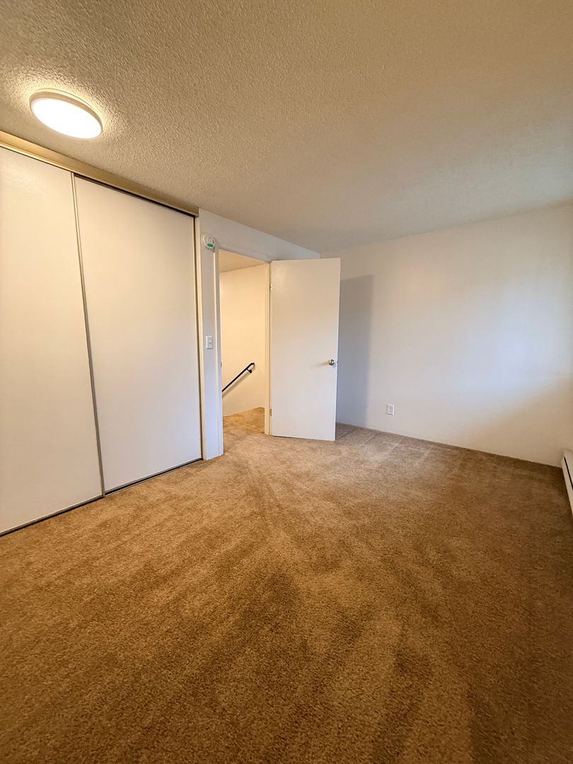 MF 39 - Rolling Hills Townhouses 4 of 12