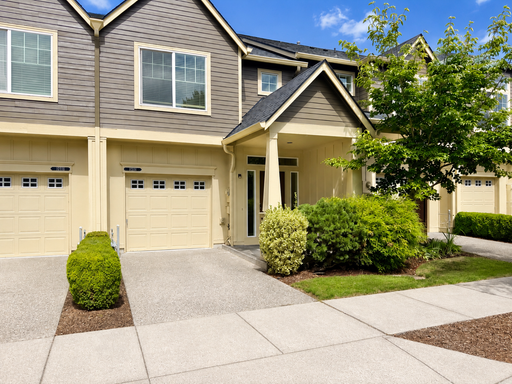Beautiful New 3 bed 2.5 bath Home with HOA Pool Access! – photo 1