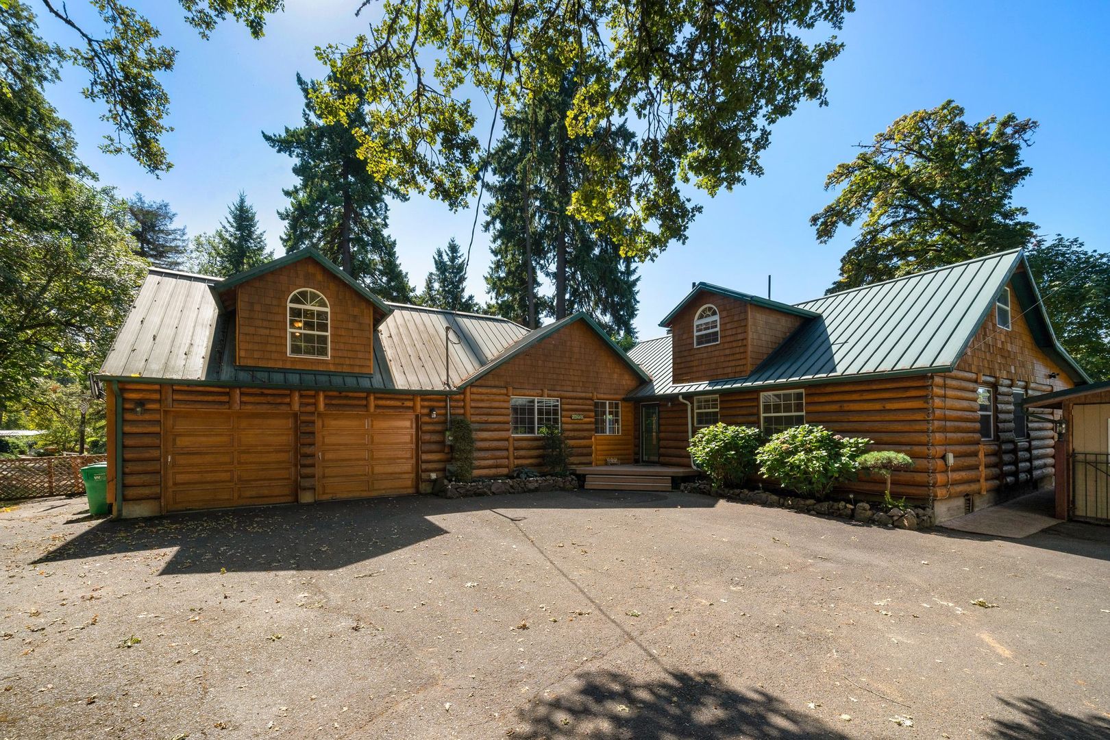 Milwaukie House: 14239 Southeast Fairoaks Lane