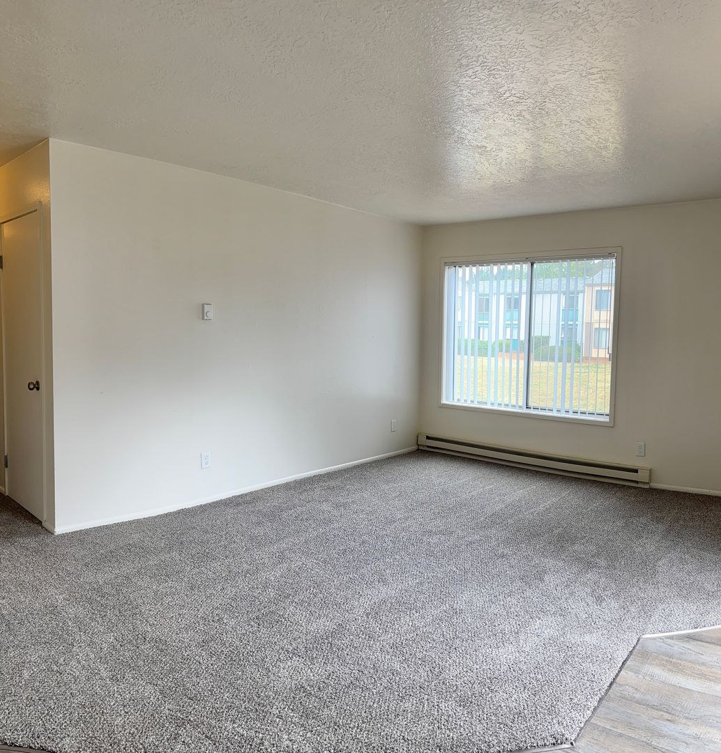 Salem Apartment: 4810 Sunnyside Road SE