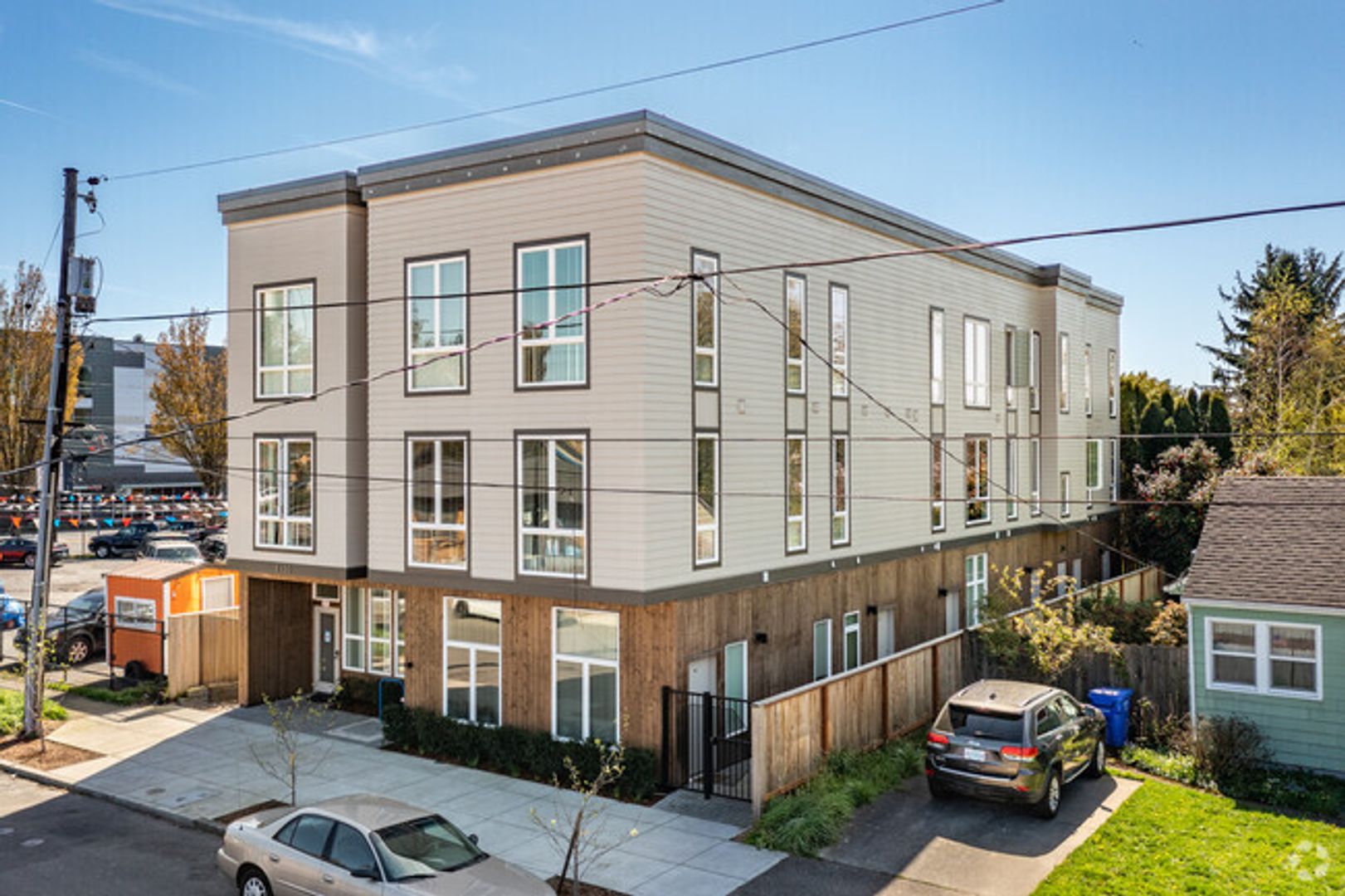 Portland Apartment: 8130 Southeast Woodward Street